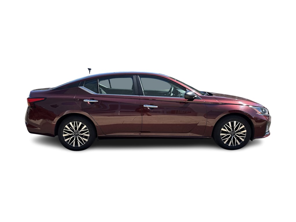 Thumbnail: 2025 Nissan Altima - 10