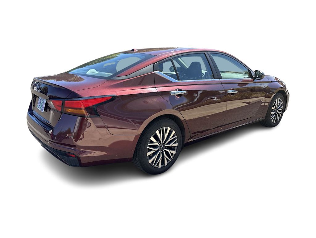 Thumbnail: 2025 Nissan Altima - 9