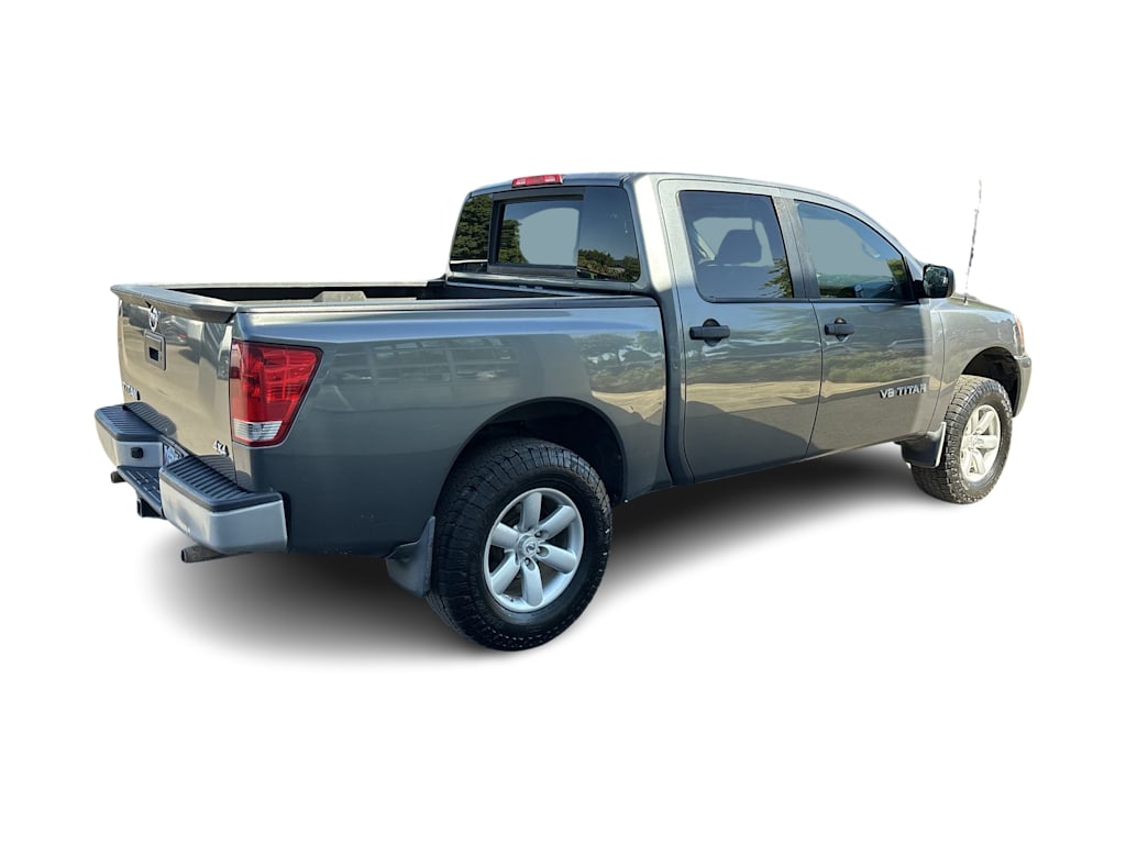 Thumbnail: 2015 Nissan Titan - 10