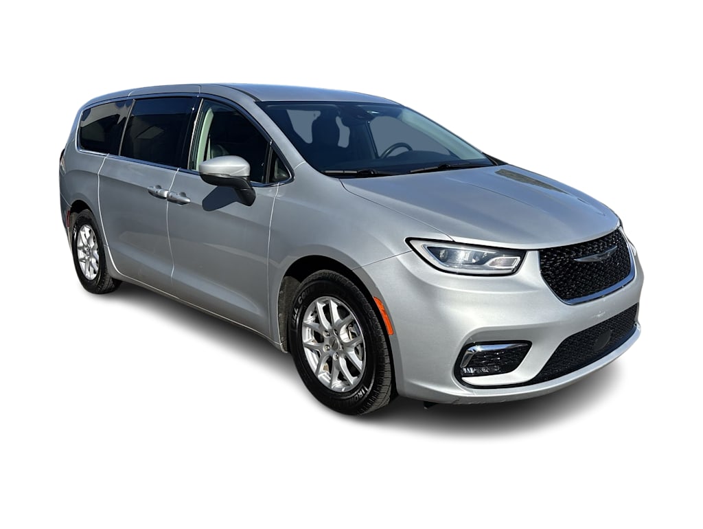 Thumbnail: 2023 Chrysler Pacifica - 11
