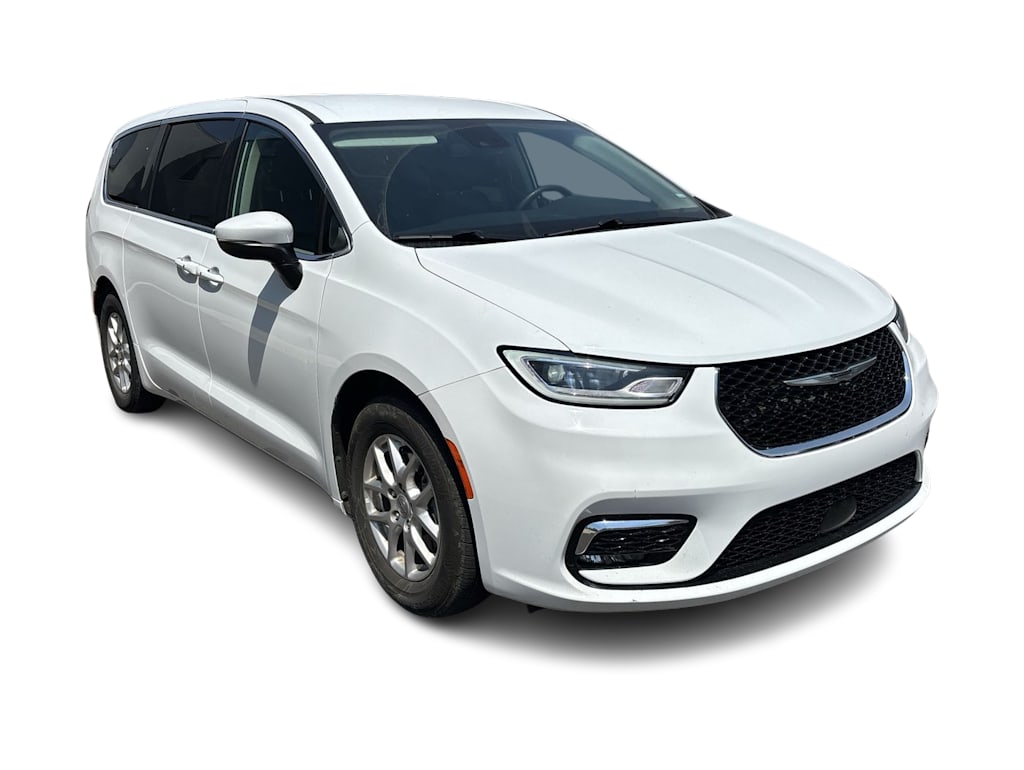 Thumbnail: 2023 Chrysler Pacifica - 10