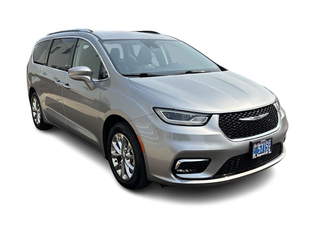 Thumbnail: 2021 Chrysler Pacifica - 13