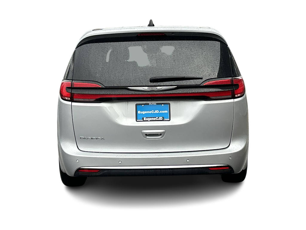 Thumbnail: 2024 Chrysler Pacifica - 4