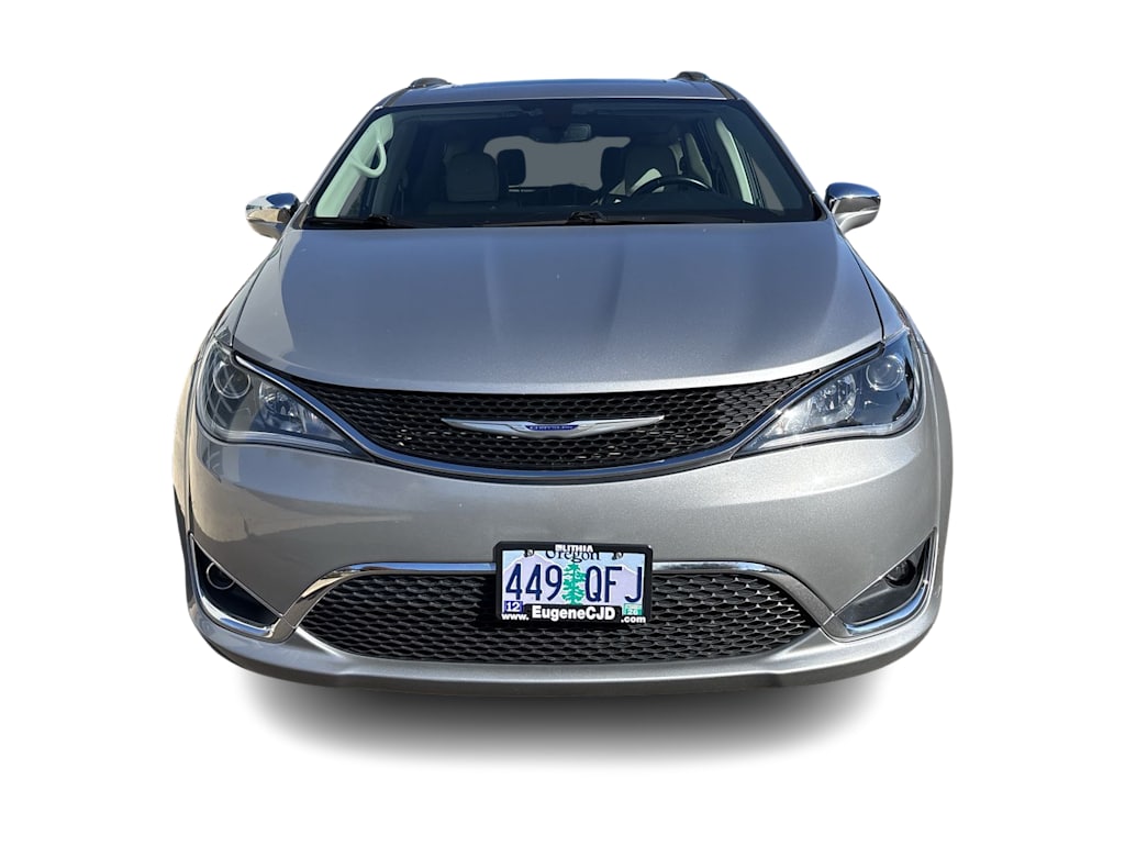 Thumbnail: 2020 Chrysler Pacifica - 4