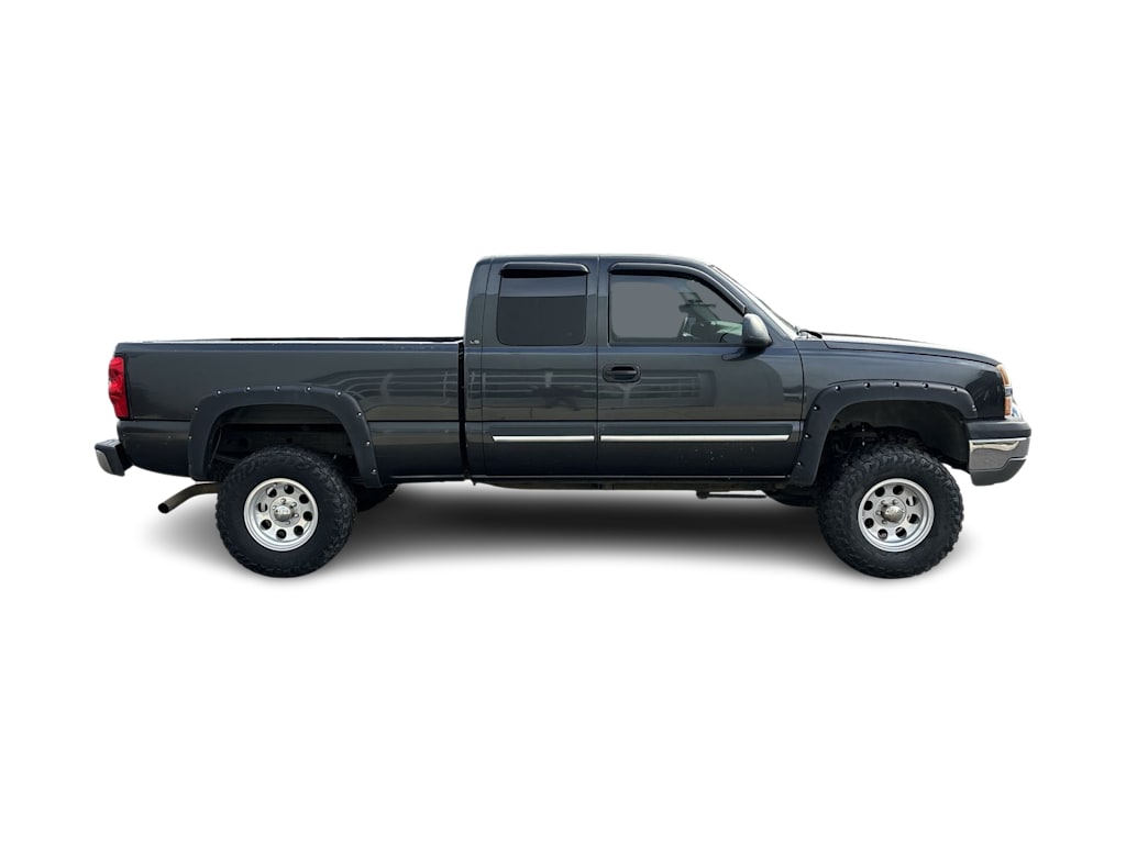 Thumbnail: 2004 Chevrolet Silverado 1500 - 11