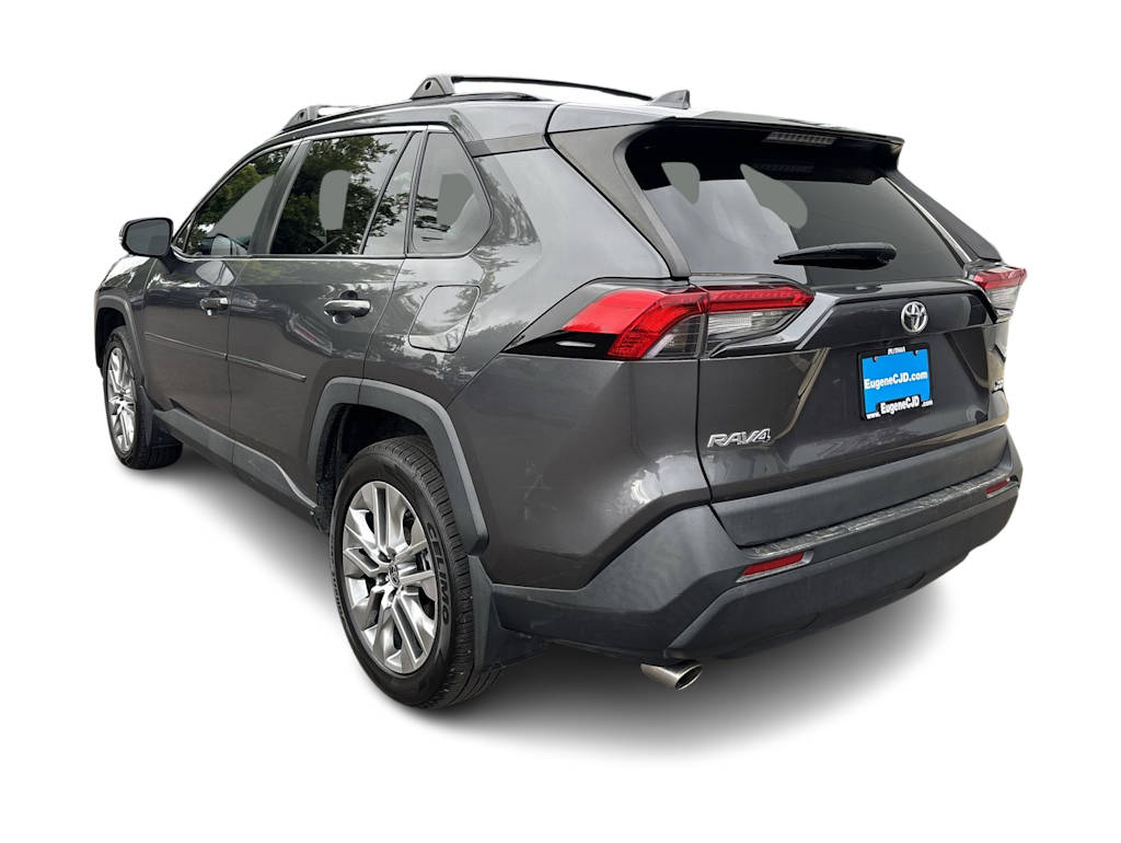 Thumbnail: 2022 Toyota RAV4 - 4
