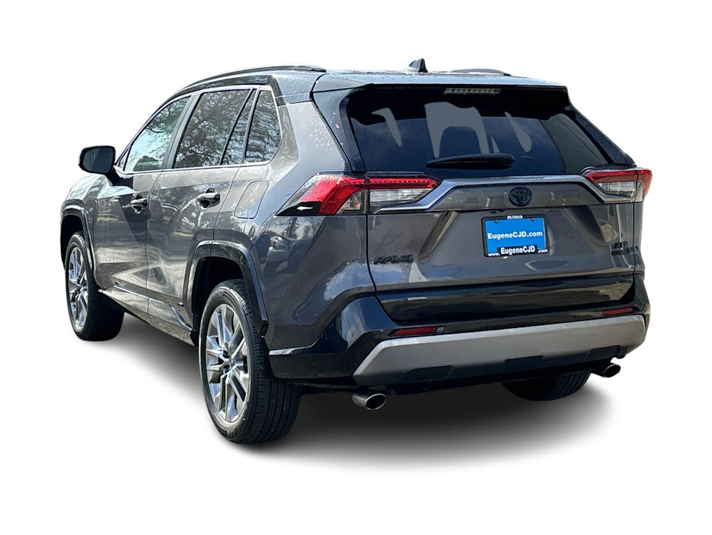 Thumbnail: 2022 Toyota RAV4 - 3