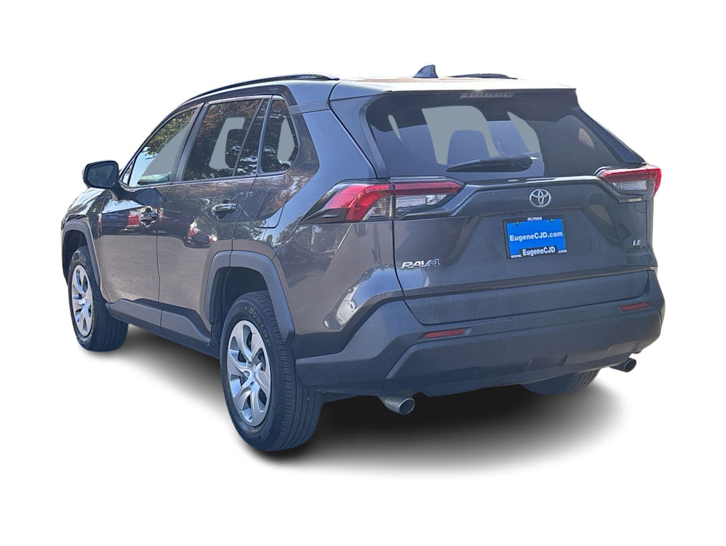 2019 Toyota RAV4 LE 4