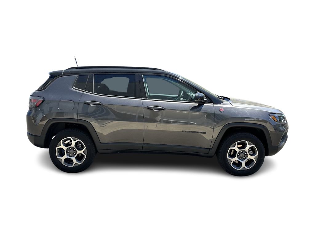 Thumbnail: 2022 Jeep Compass - 10