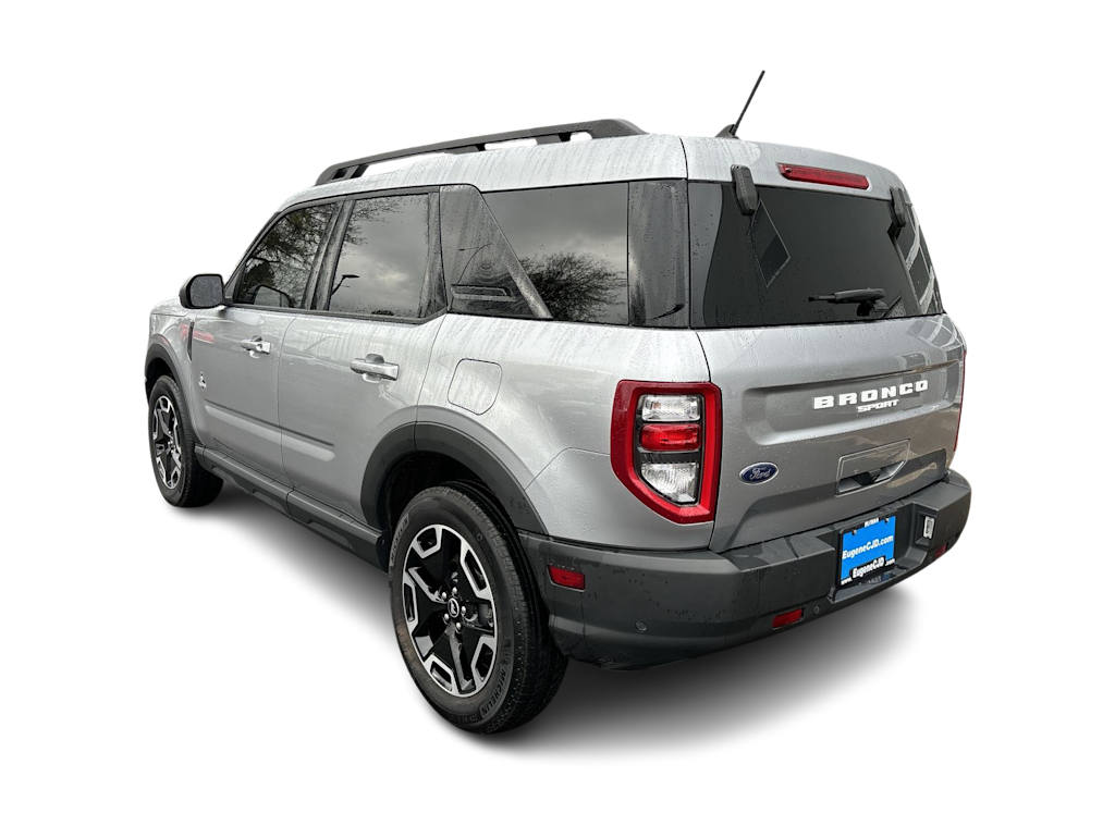 2023 Ford Bronco Sport Outer Banks 3