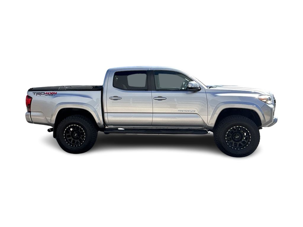 Thumbnail: 2018 Toyota Tacoma - 14