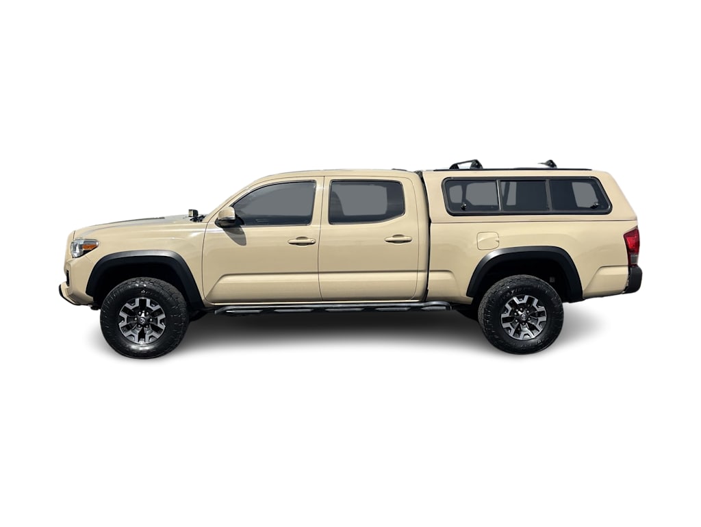 Thumbnail: 2017 Toyota Tacoma - 2