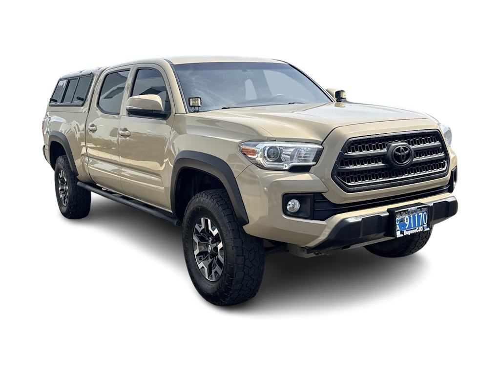 Thumbnail: 2017 Toyota Tacoma - 13
