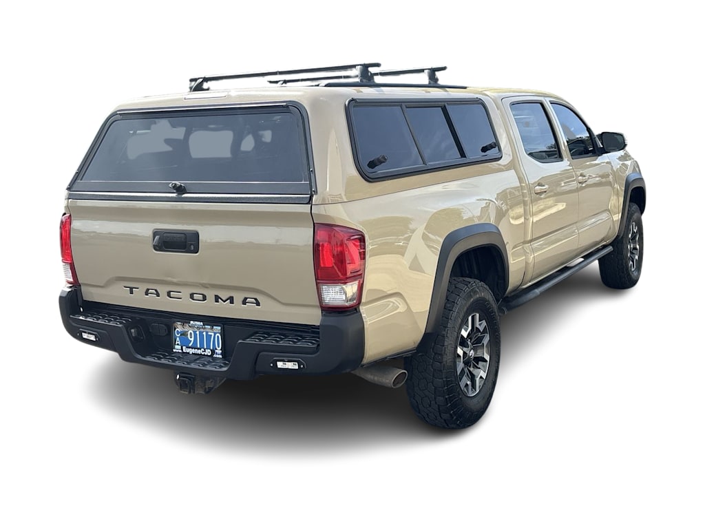 Thumbnail: 2017 Toyota Tacoma - 11