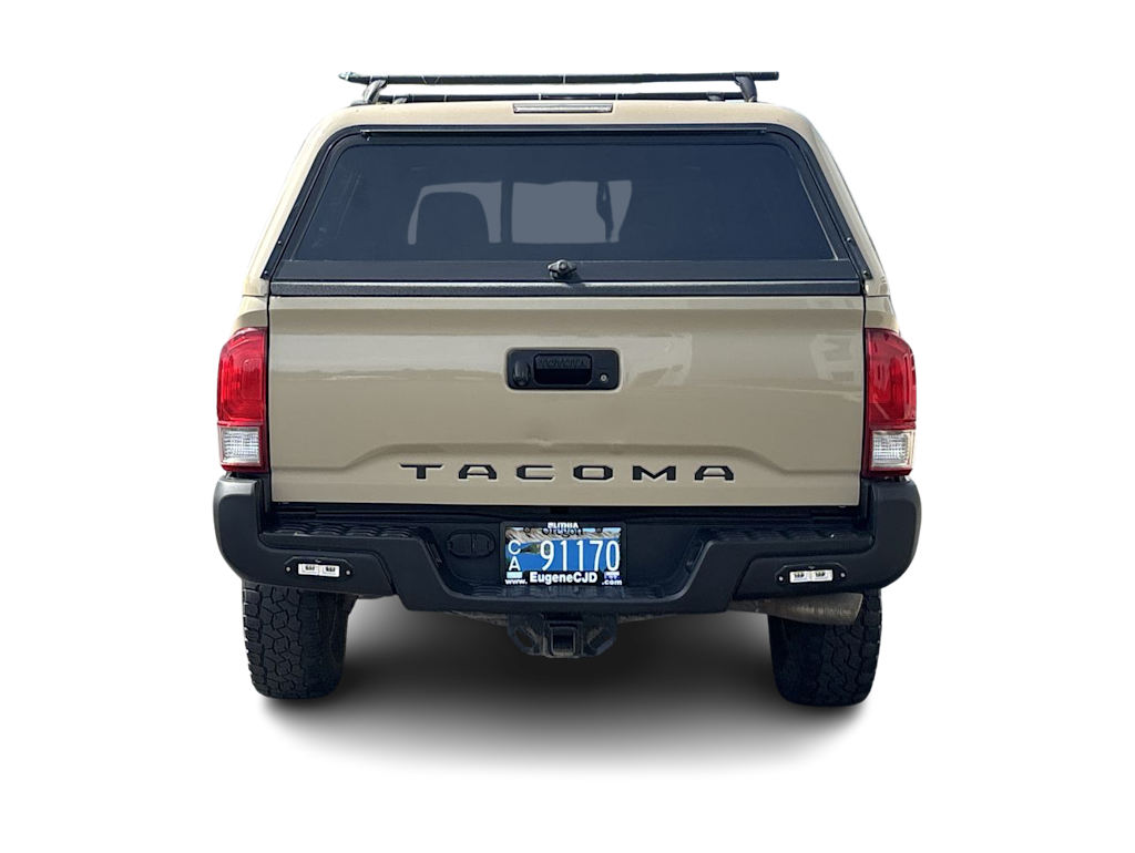 Thumbnail: 2017 Toyota Tacoma - 4