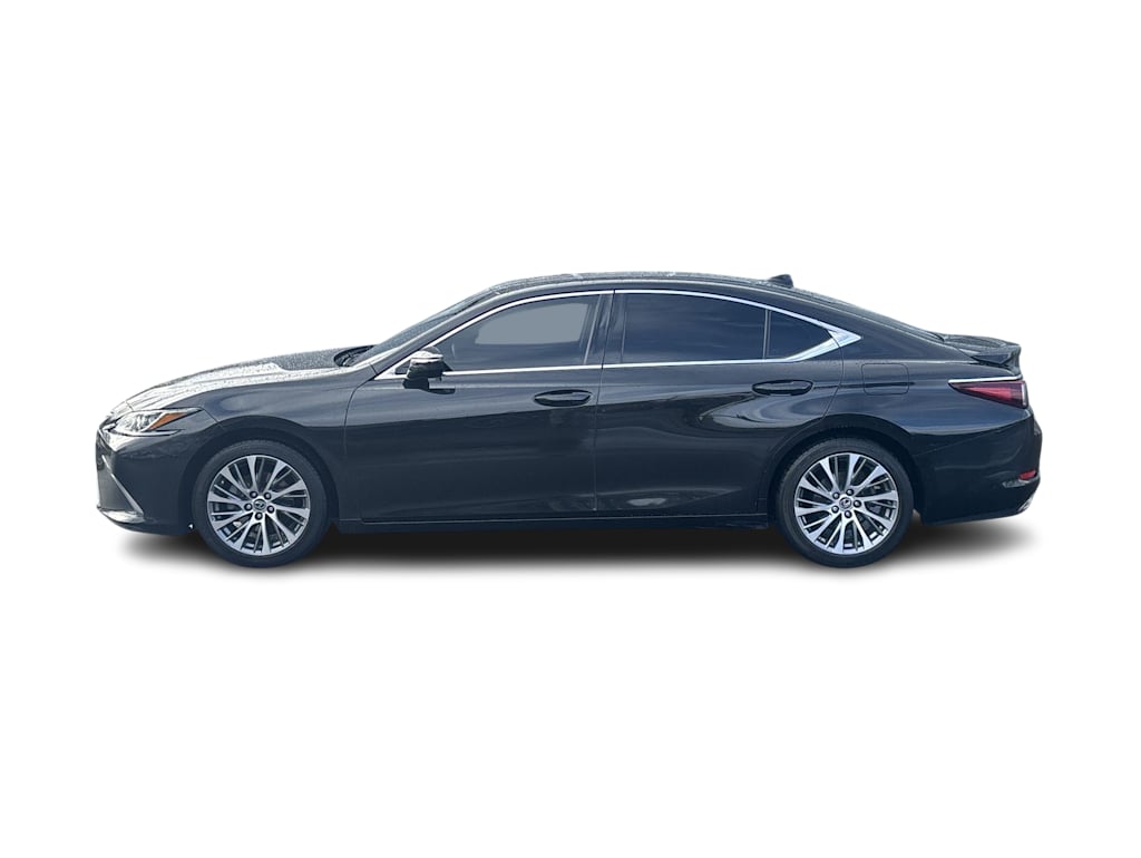 Thumbnail: 2021 Lexus ES - 2