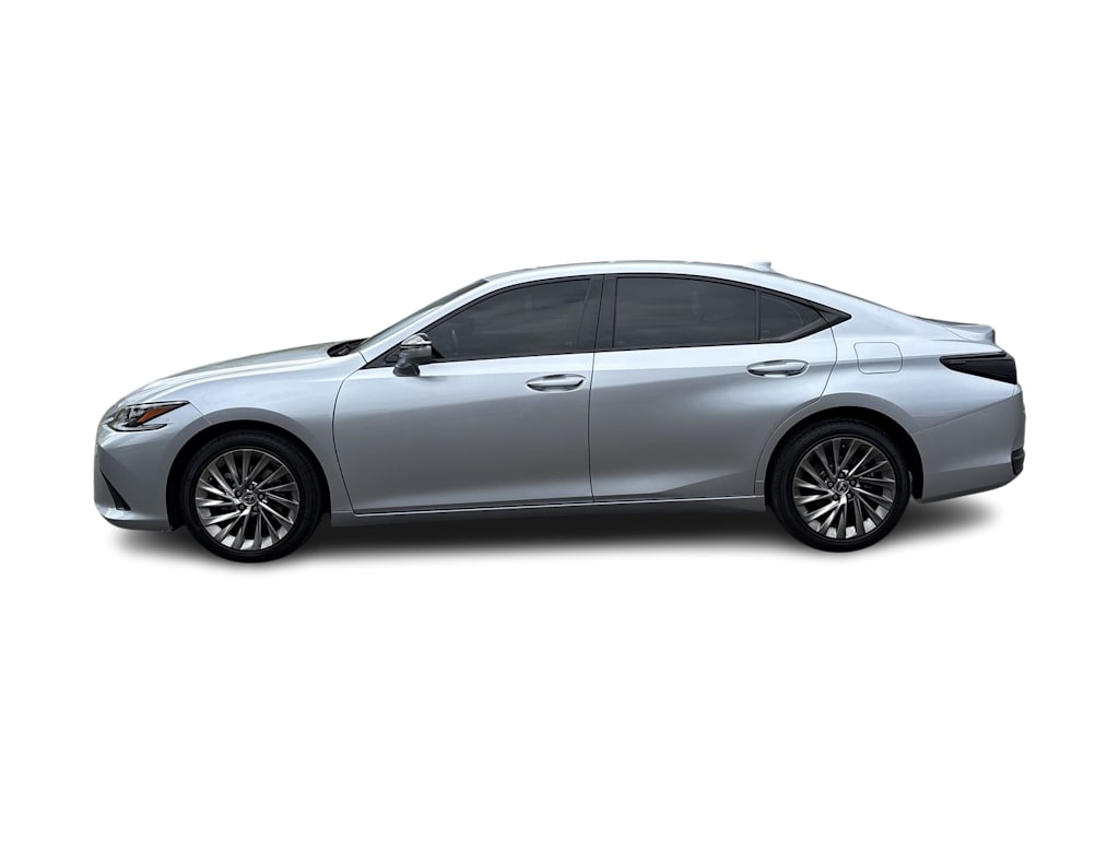 Thumbnail: 2023 Lexus ES - 3