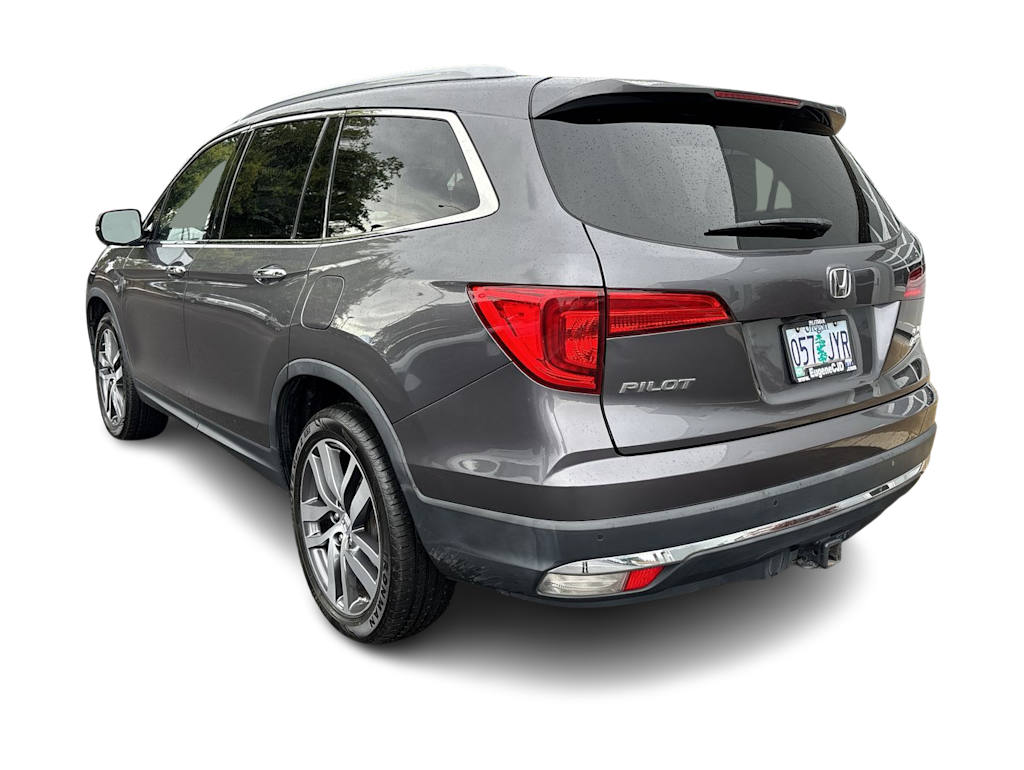 Thumbnail: 2017 Honda Pilot - 4