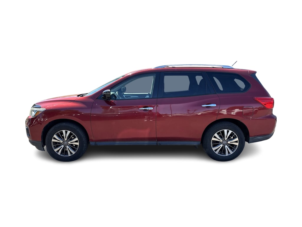 Thumbnail: 2017 Nissan Pathfinder - 3