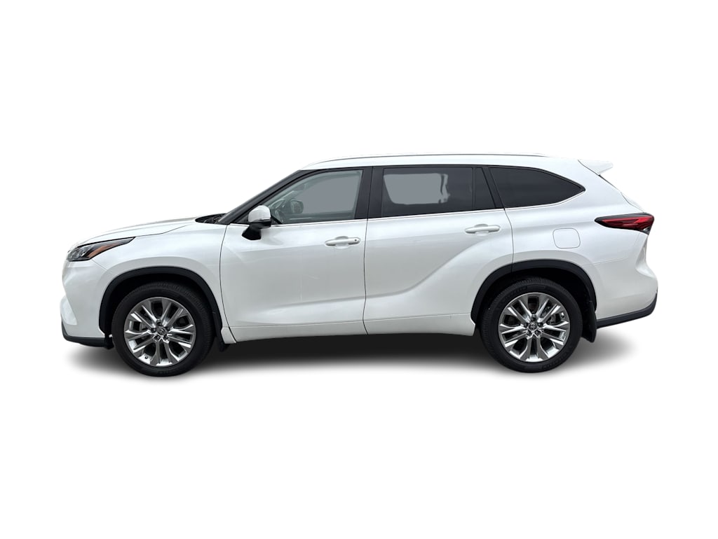 Thumbnail: 2021 Toyota Highlander - 3