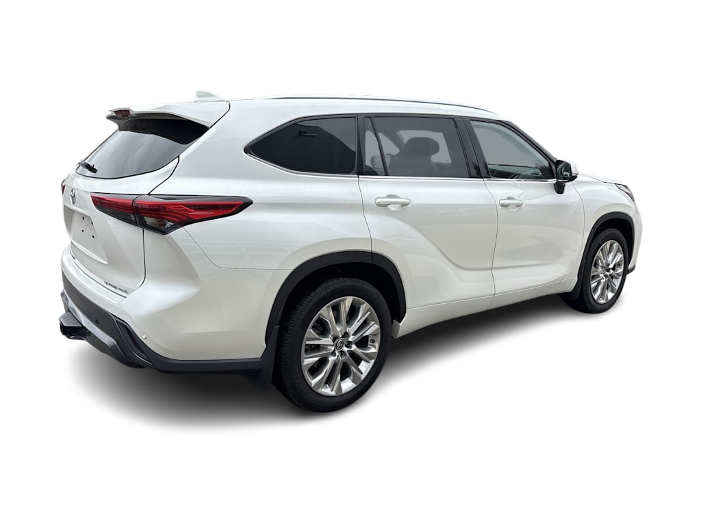 Thumbnail: 2021 Toyota Highlander - 8