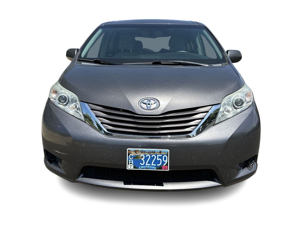 Thumbnail: 2017 Toyota Sienna - 5