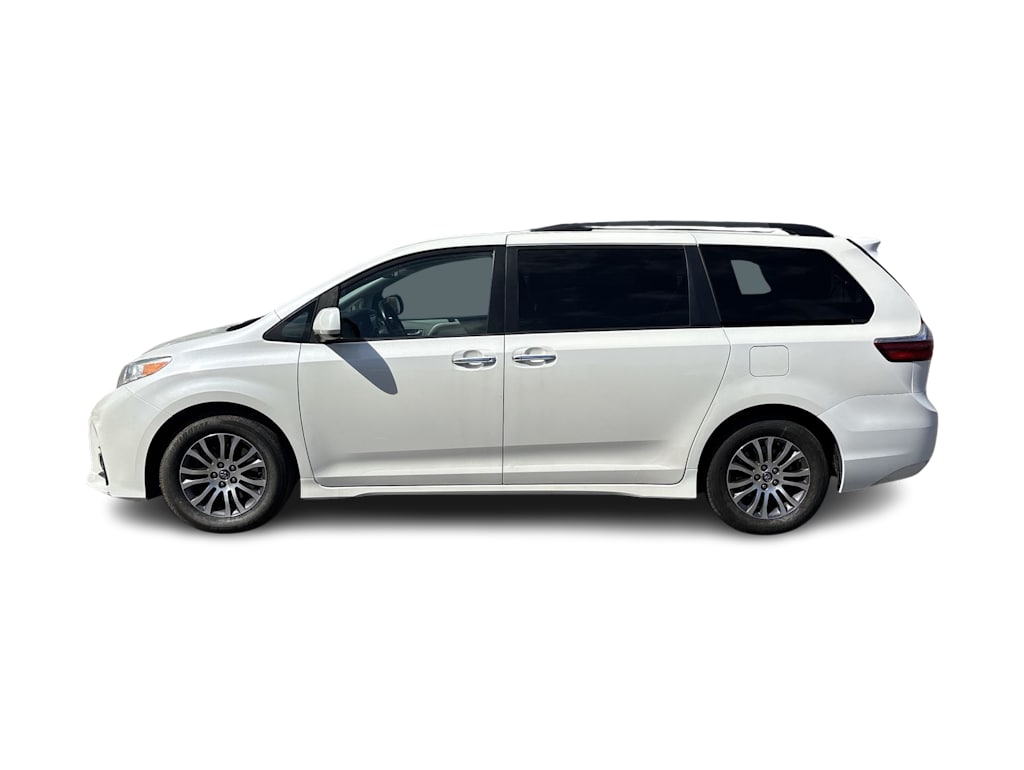 Thumbnail: 2020 Toyota Sienna - 2