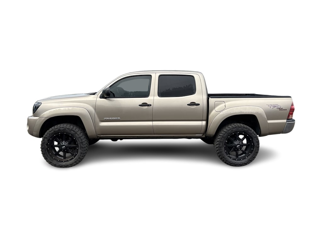 Thumbnail: 2005 Toyota Tacoma - 2