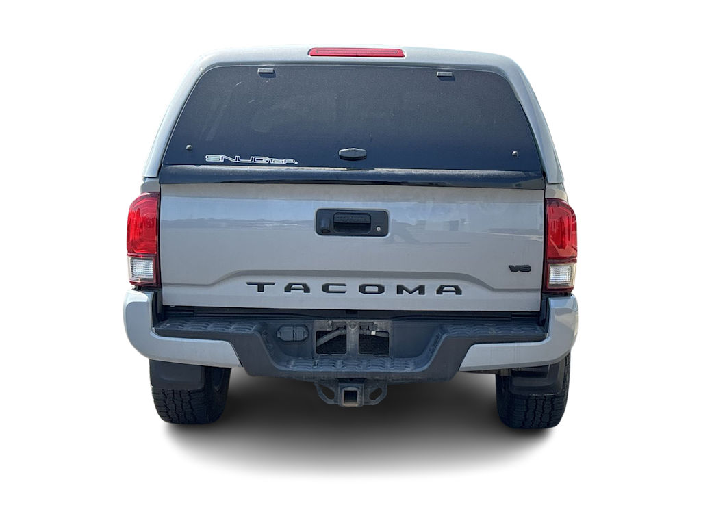 Thumbnail: 2019 Toyota Tacoma - 4