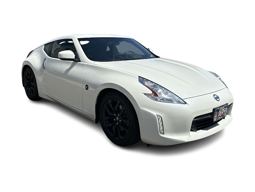 Thumbnail: 2016 Nissan Z - 16