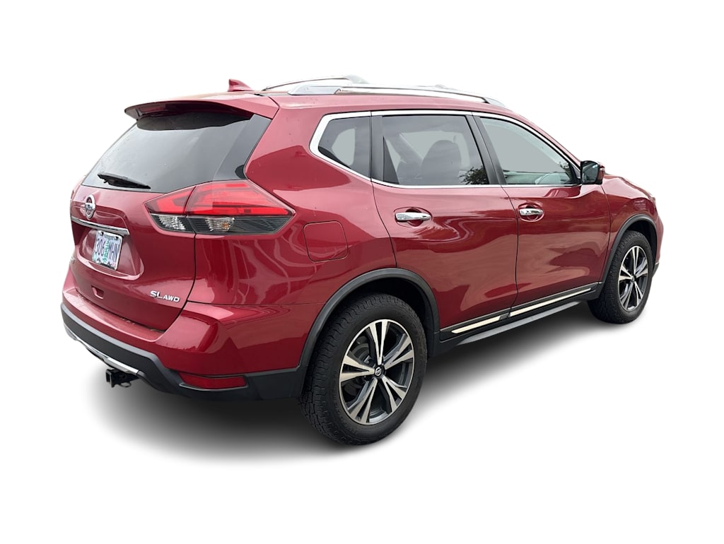 Thumbnail: 2017 Nissan Rogue - 9