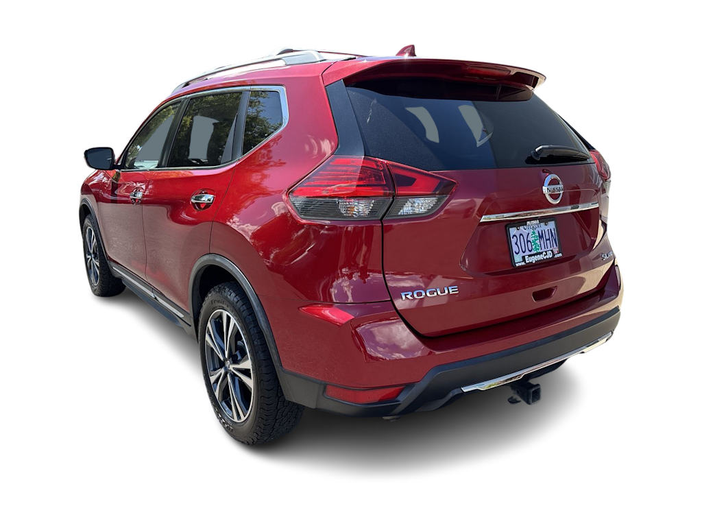 Thumbnail: 2017 Nissan Rogue - 4