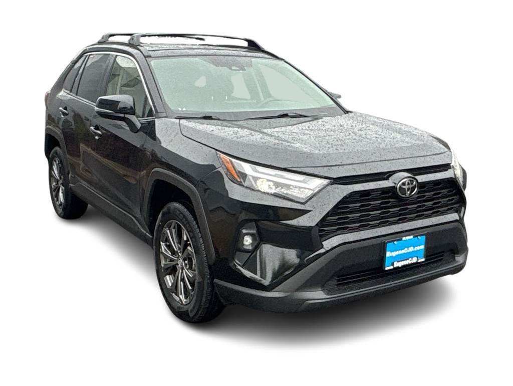 Thumbnail: 2025 Toyota RAV4 - 14