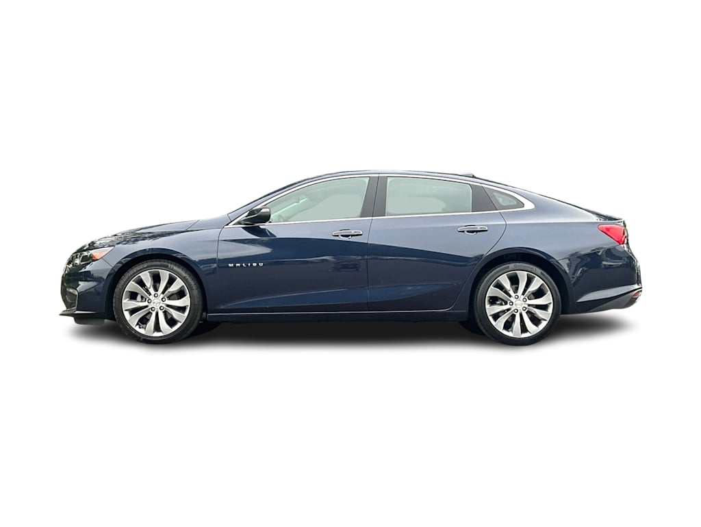 Thumbnail: 2017 Chevrolet Malibu - 3