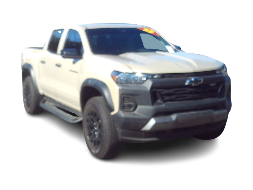 Thumbnail: 2023 Chevrolet Colorado - 8