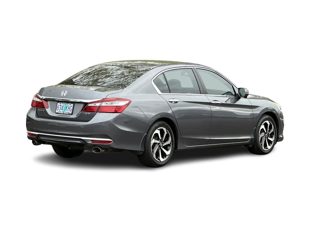 Thumbnail: 2017 Honda Accord - 16