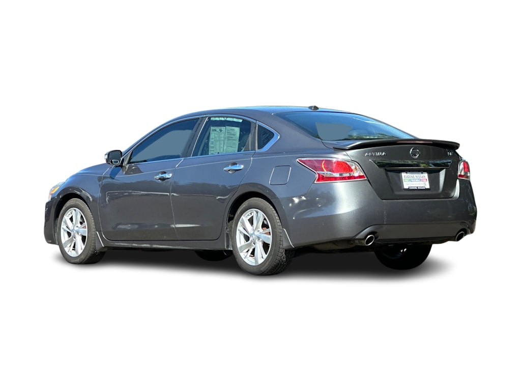 Thumbnail: 2015 Nissan Altima - 4
