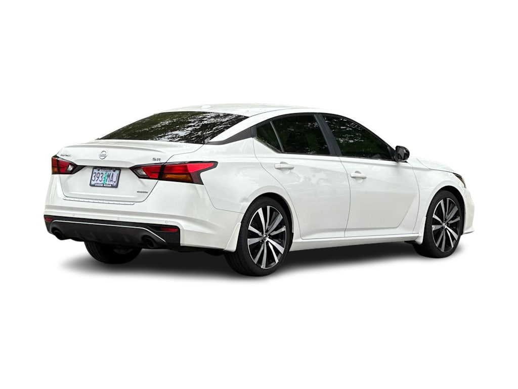 Thumbnail: 2022 Nissan Altima - 17
