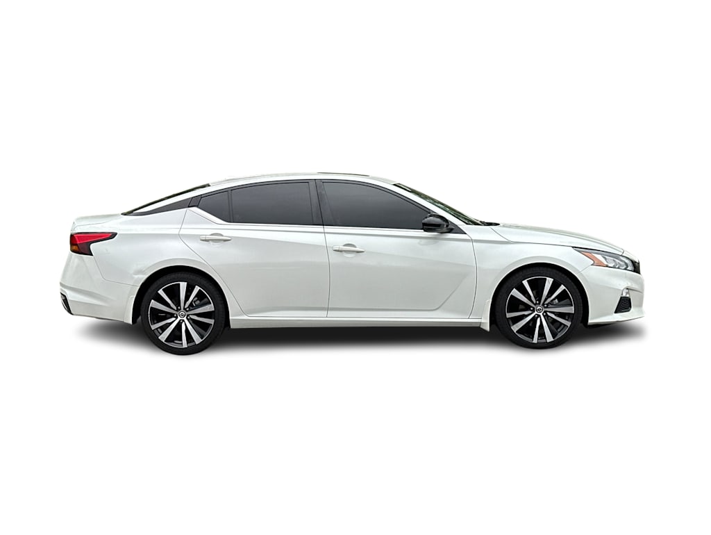 Thumbnail: 2022 Nissan Altima - 18