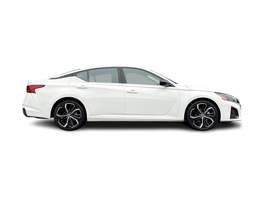 Thumbnail: 2024 Nissan Altima - 18
