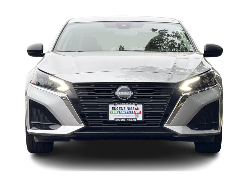 Thumbnail: 2025 Nissan Altima - 6