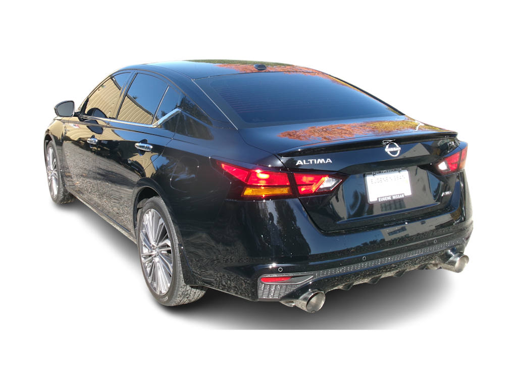 Thumbnail: 2024 Nissan Altima - 3