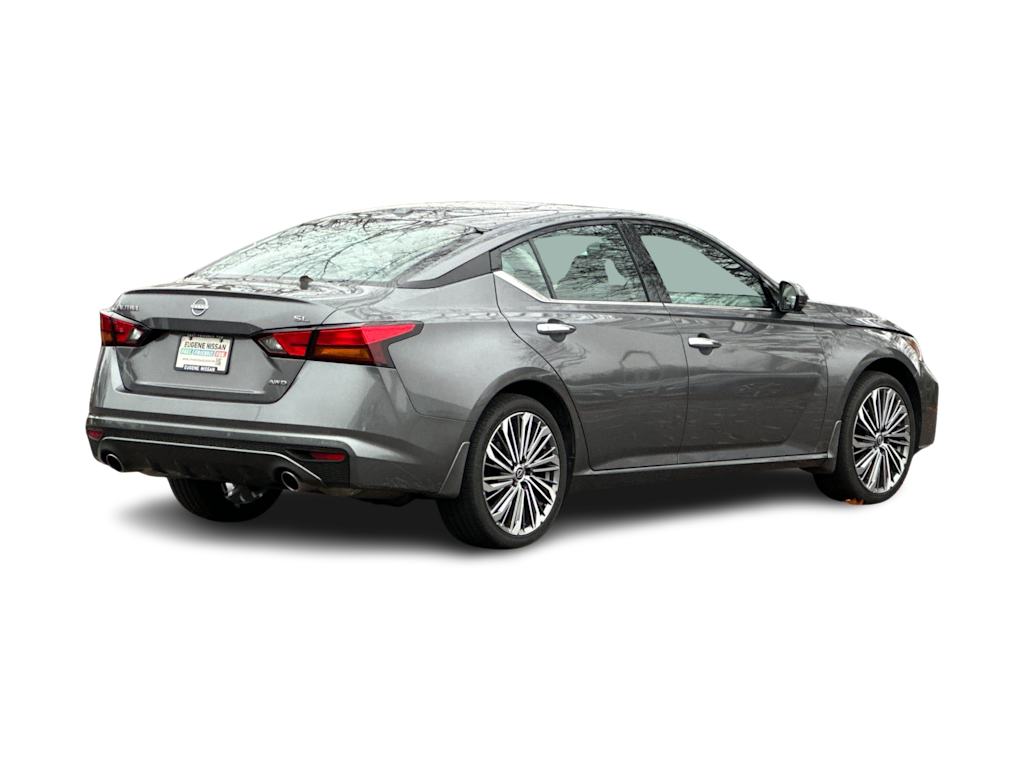 Thumbnail: 2025 Nissan Altima - 17