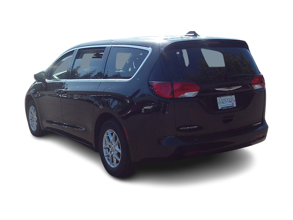 Thumbnail: 2024 Chrysler Voyager - 3