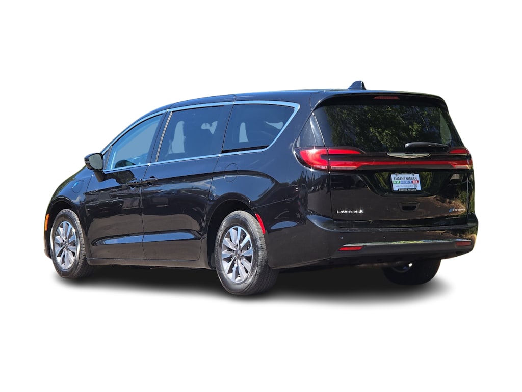 Thumbnail: 2024 Chrysler Pacifica - 4