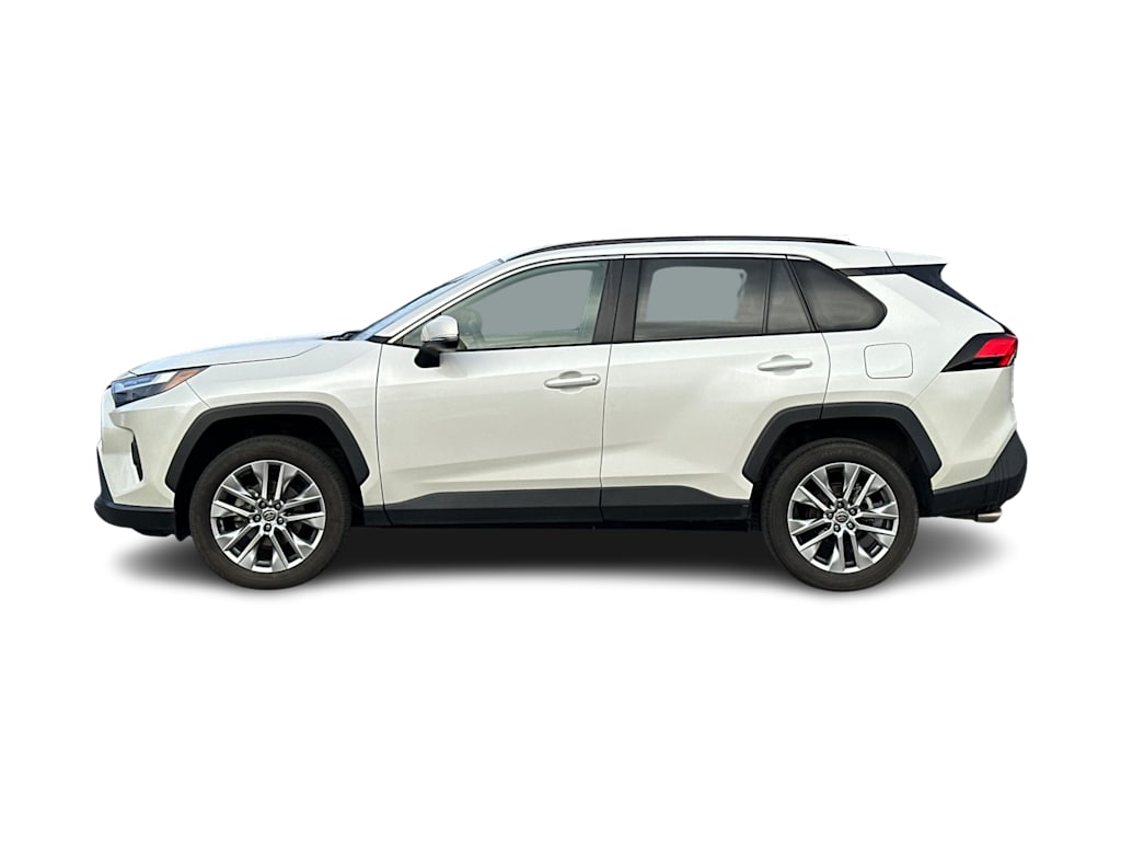Thumbnail: 2022 Toyota RAV4 - 3