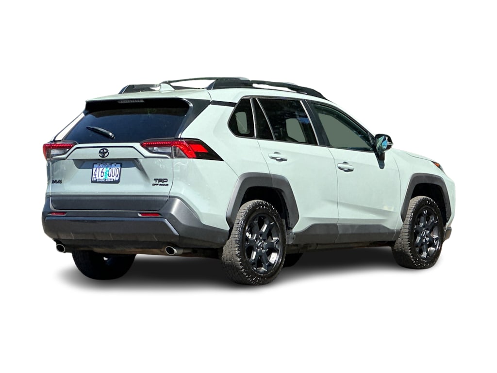 Thumbnail: 2020 Toyota RAV4 - 18