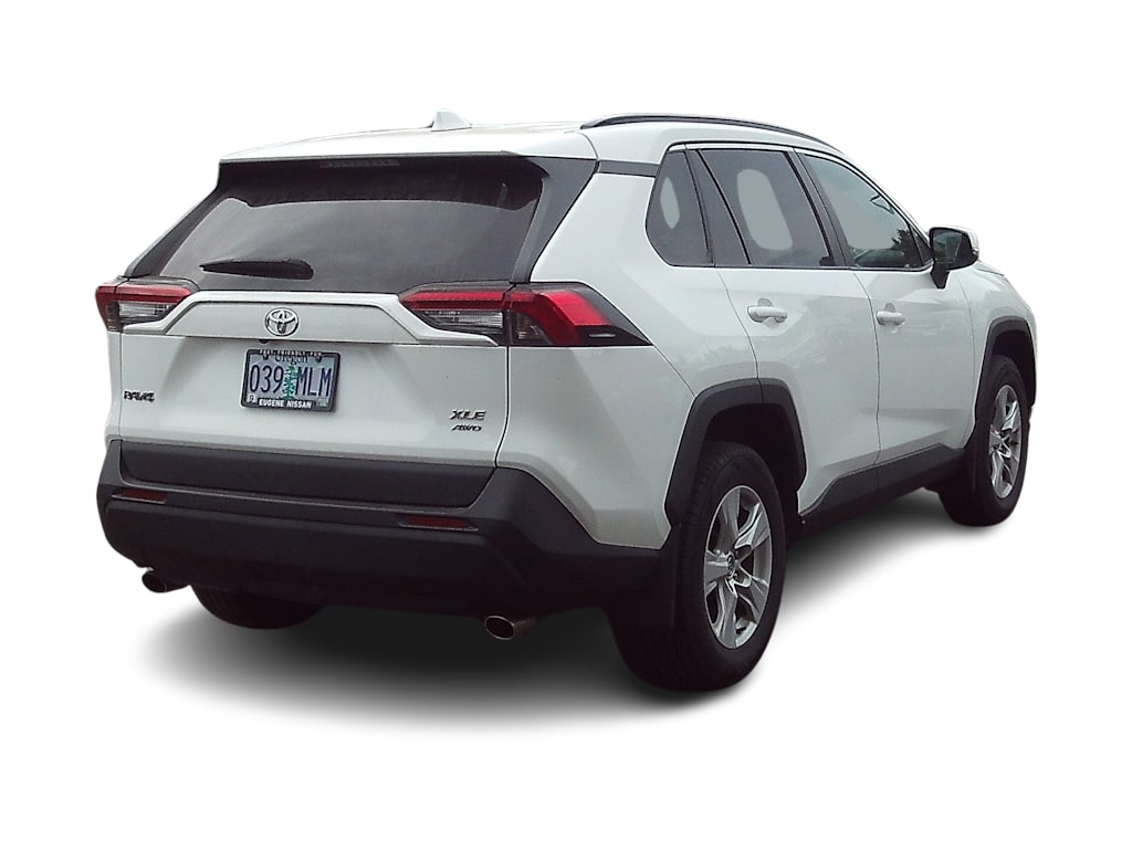 Thumbnail: 2020 Toyota RAV4 - 7
