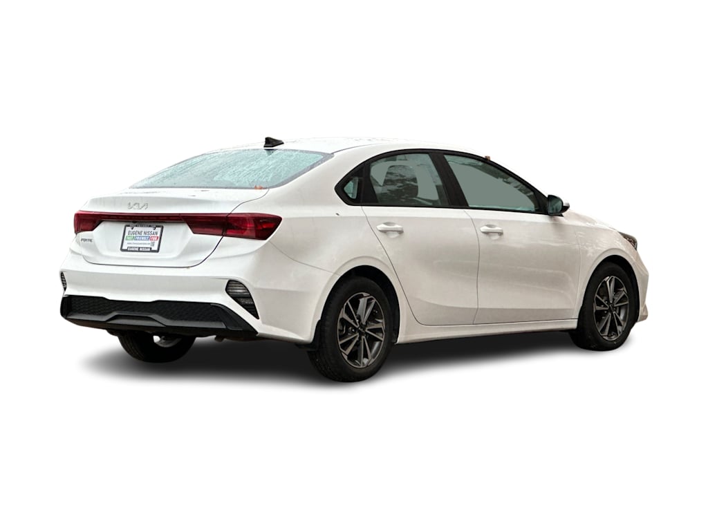 Thumbnail: 2023 Kia Forte - 17