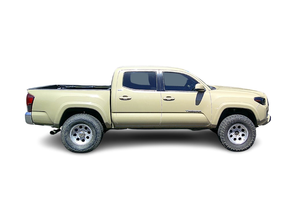 Thumbnail: 2020 Toyota Tacoma - 9